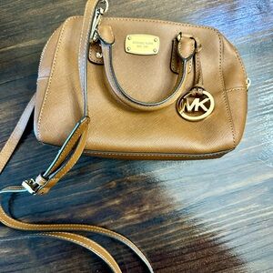 Michael Kors Crossbody